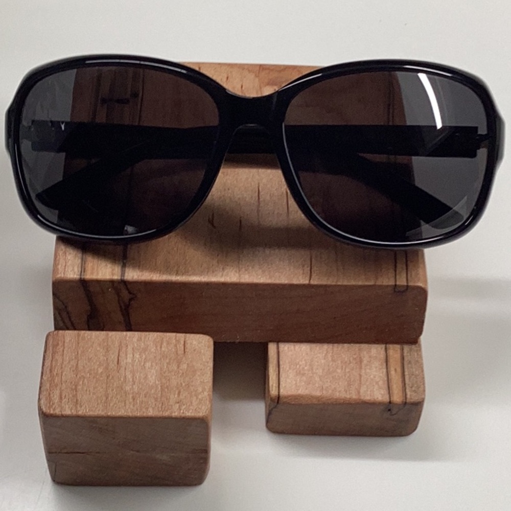 CLASSIC BLACK FRAME POLARIZED SUNGLASSES - Picture 2 of 11
